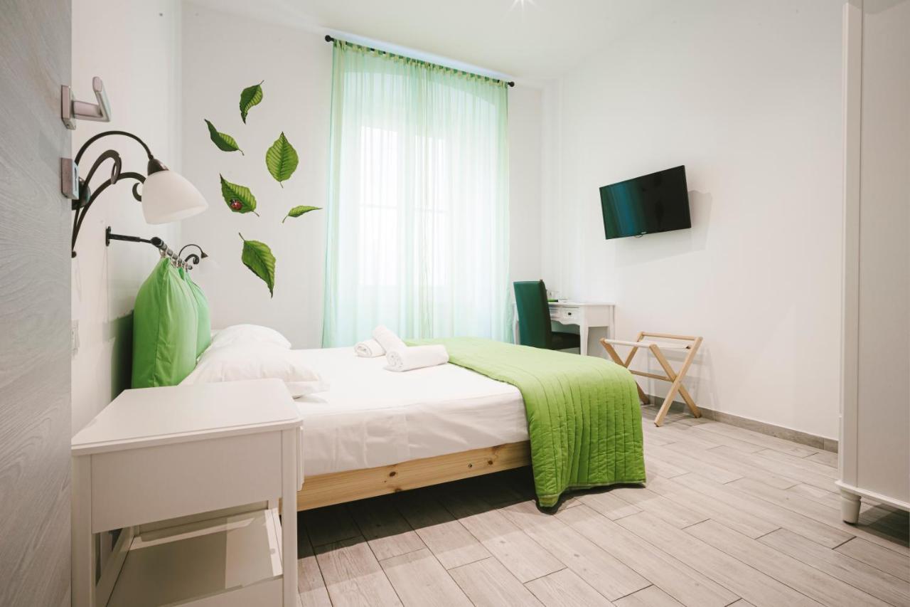 Rossetti Rooms Trieste Esterno foto